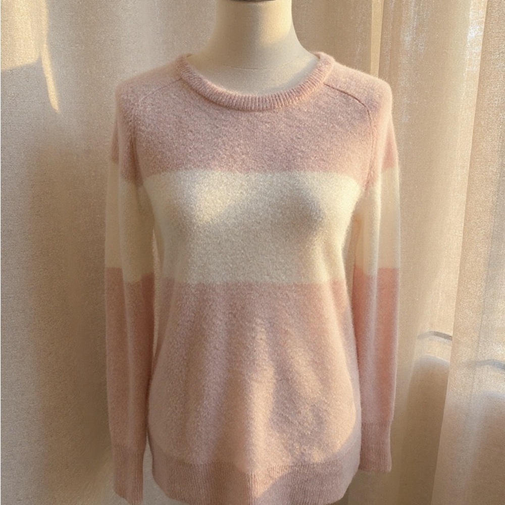 Halogen Soft Pink and Cream Striped 100% cashmere Sweater